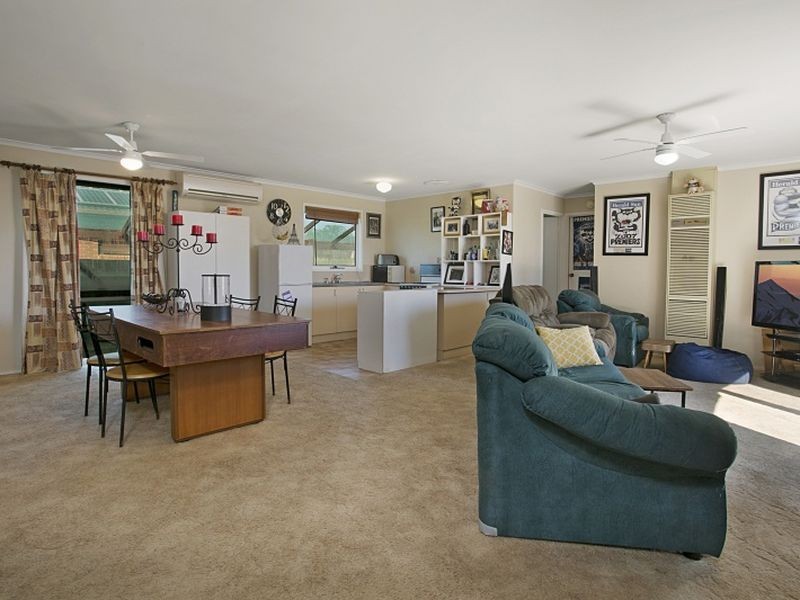 18 Donaldson Drive, Broadford VIC 3658