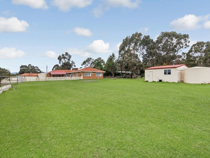 5 Casey Crescent, Broadford VIC 3658
