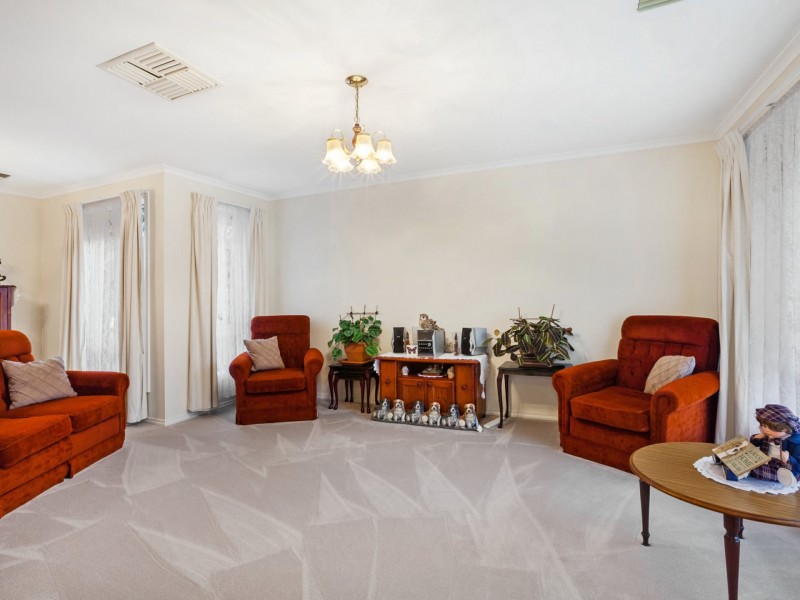 5 Casey Crescent, Broadford VIC 3658