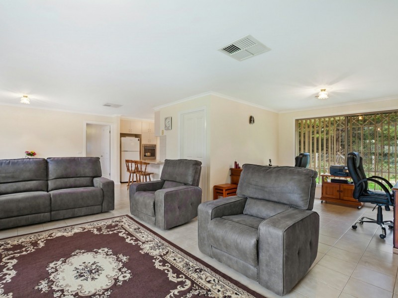 5 Casey Crescent, Broadford VIC 3658