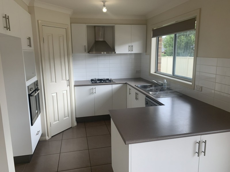 34 Mikada Blvd, Kilmore VIC 3764