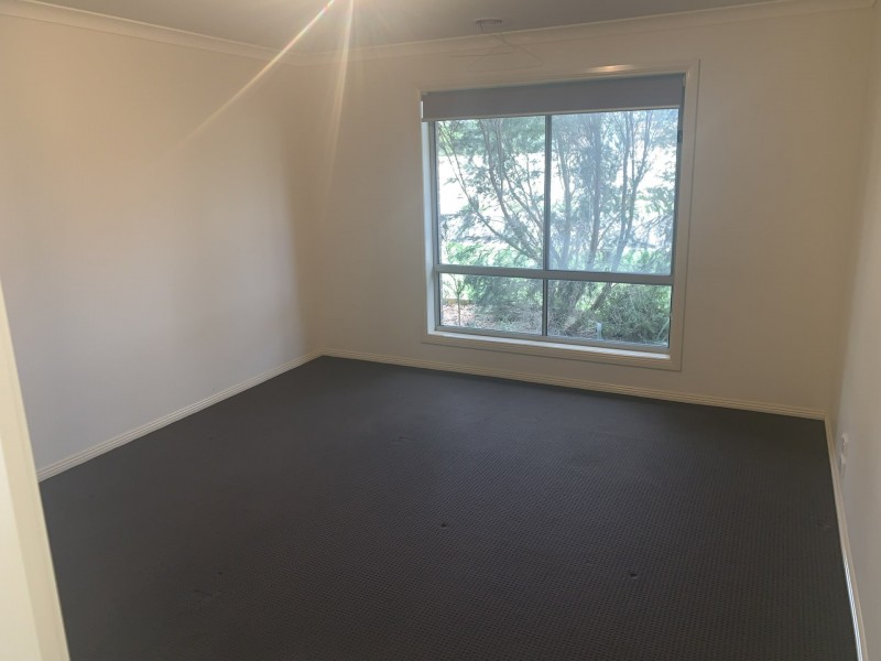 34 Mikada Blvd, Kilmore VIC 3764