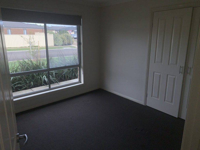 34 Mikada Blvd, Kilmore VIC 3764