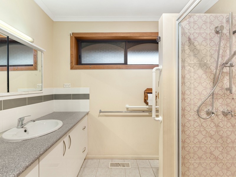 42 Piper Street, Broadford VIC 3658