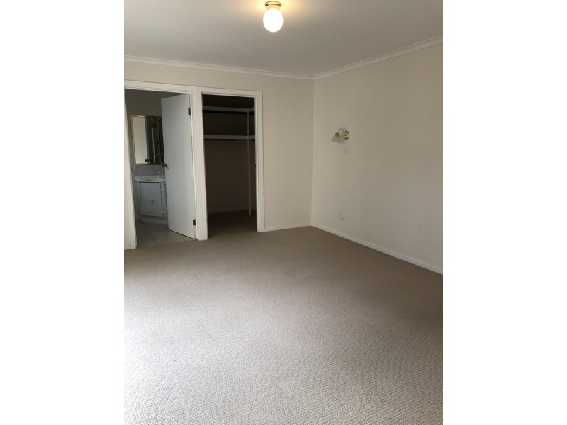 60 Piper Street, Broadford VIC 3658