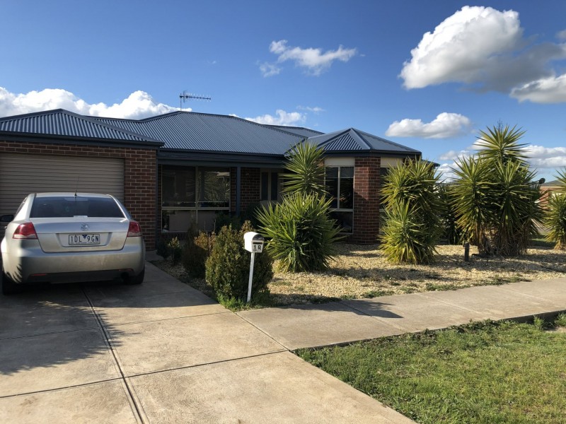 18 Chrystobel Way, Kilmore VIC 3764