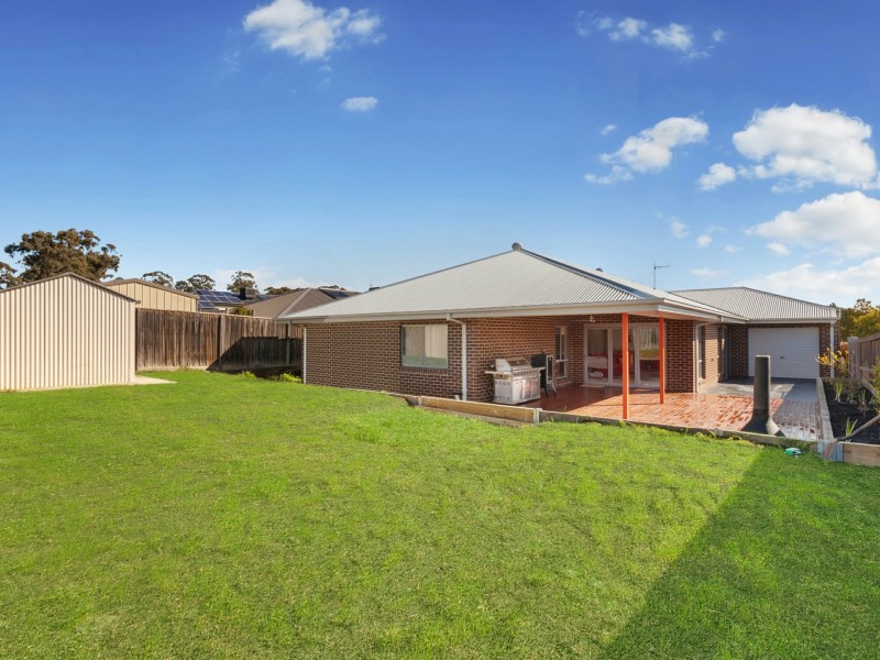 7 Yattarna Court, Broadford VIC 3658