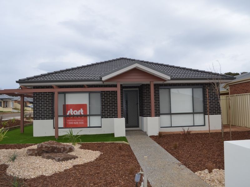 35 Mikada Blvd, Kilmore VIC 3764
