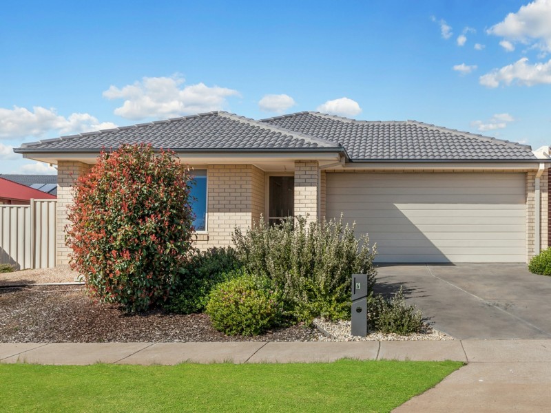 6 Northview Road, Kilmore VIC 3764