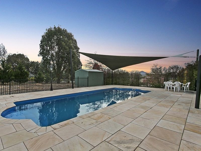 7 Roditis Ave, Broadford VIC 3658