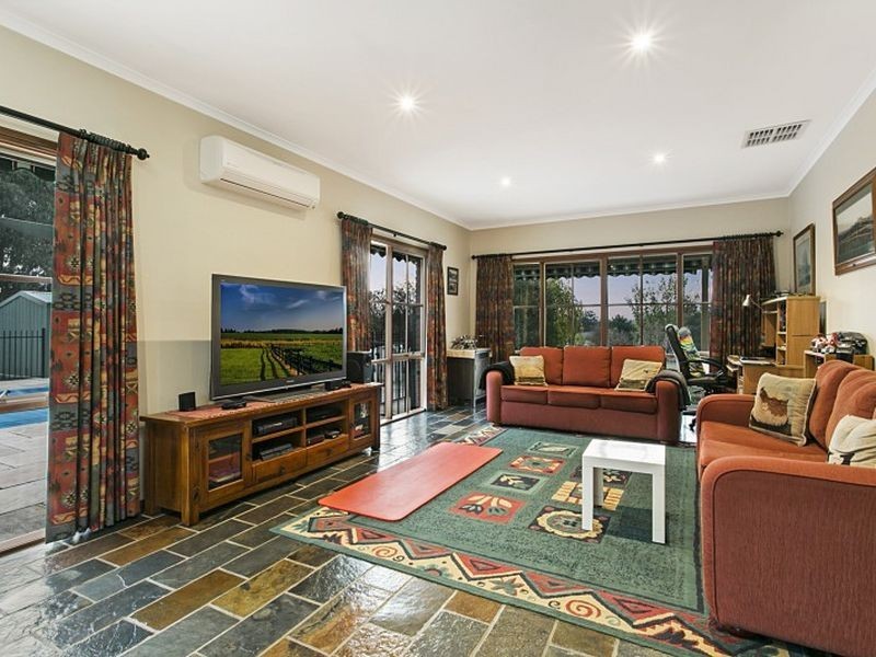 7 Roditis Ave, Broadford VIC 3658