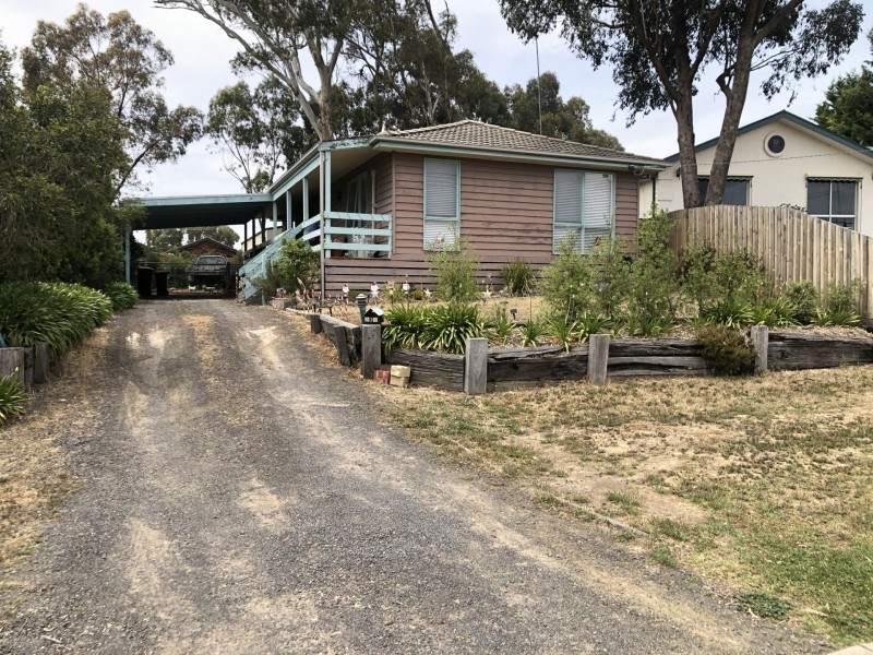 3 Donaldson Drive, Broadford VIC 3658