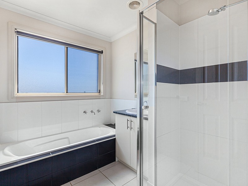 10 Chrystobel Way, Kilmore VIC 3764