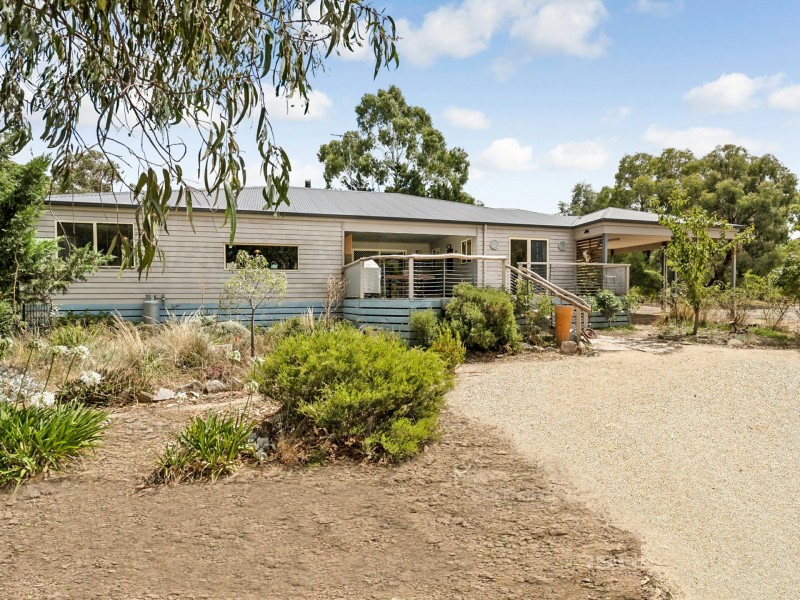 21 Station Street, Pyalong VIC 3521