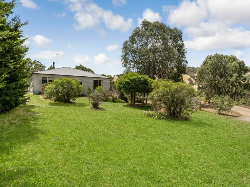 21 Station Street, Pyalong VIC 3521