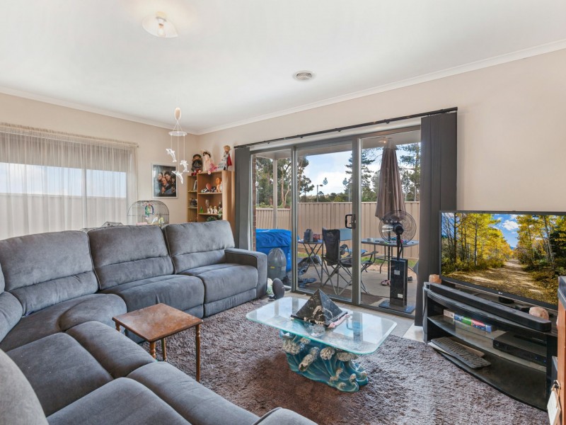 Unit 2/27 Ferguson Street, Broadford VIC 3658