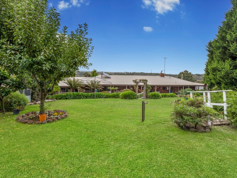 6 McDonald Drive, Wandong VIC 3758