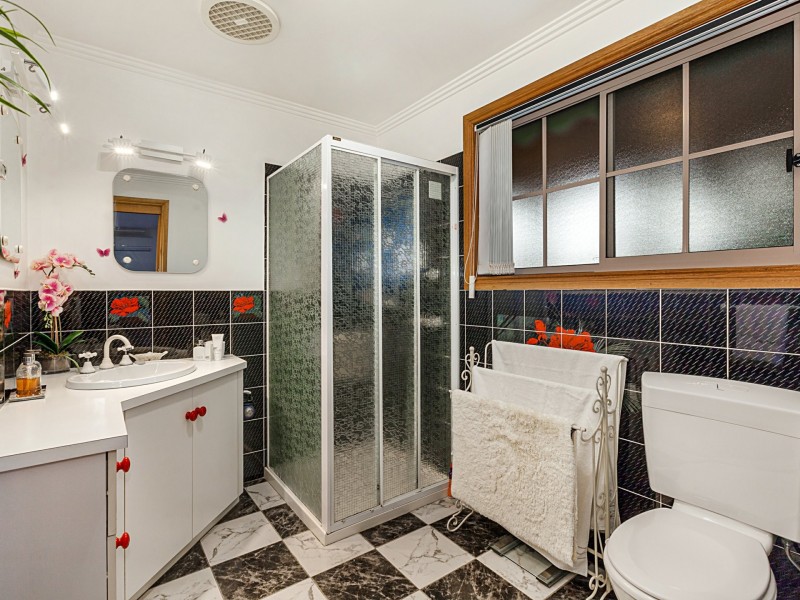 6 McDonald Drive, Wandong VIC 3758