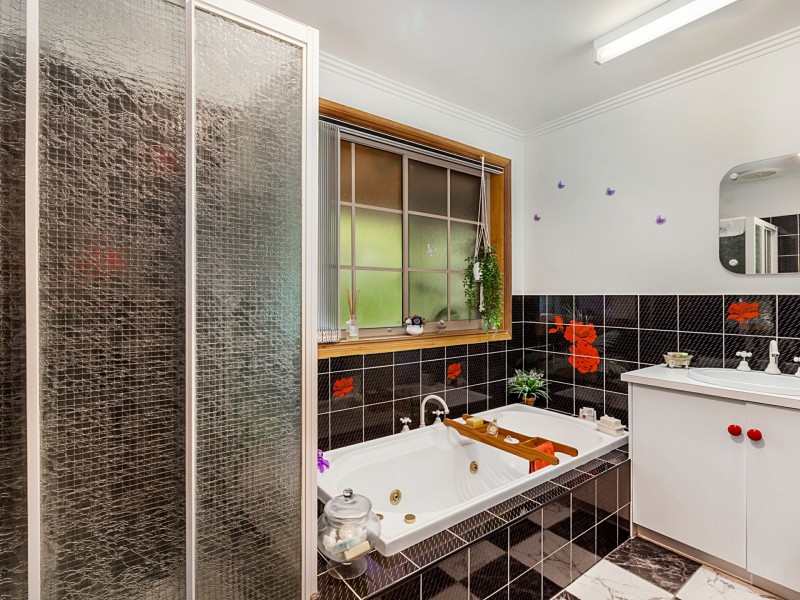 6 McDonald Drive, Wandong VIC 3758