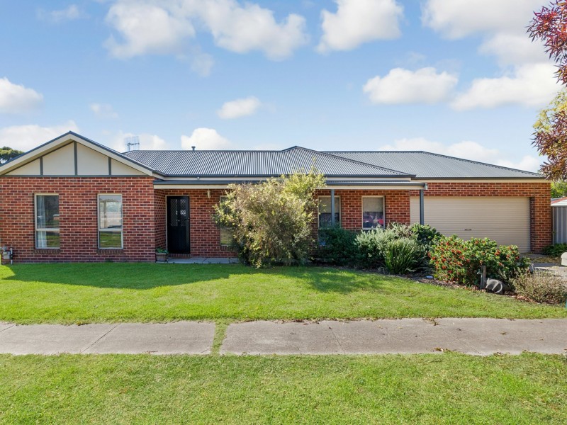 9 Pinniger Street, Broadford VIC 3658