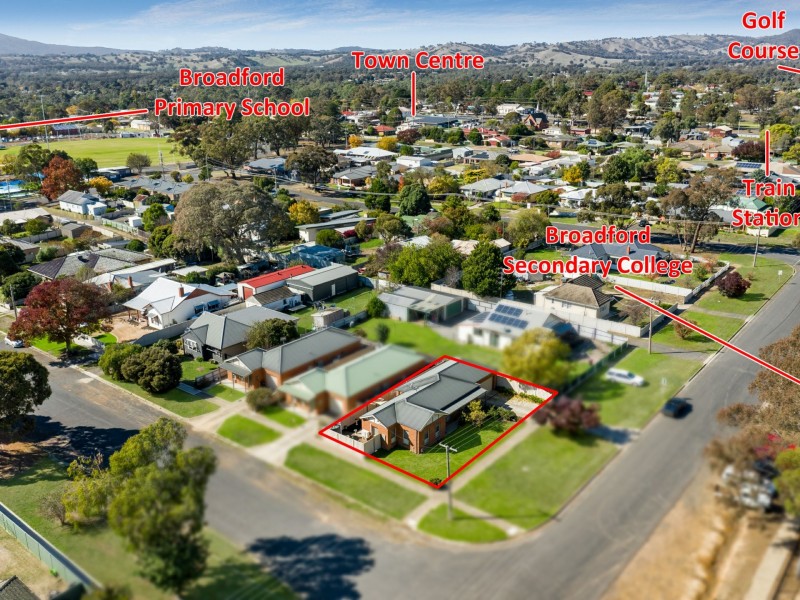 9 Pinniger Street, Broadford VIC 3658