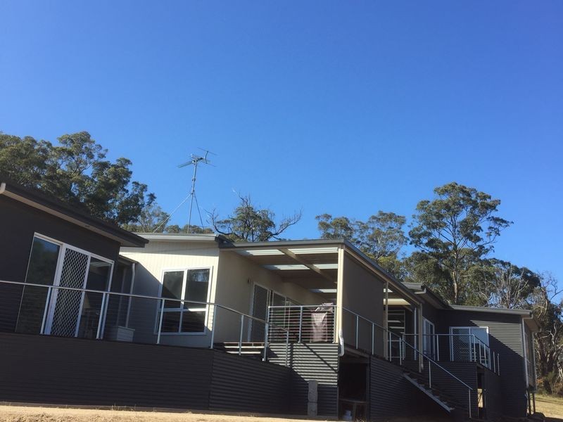 6 Sir Leo Curtis Drive, Wandong VIC 3758