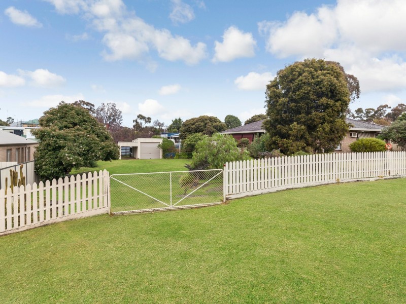 44 Piper Street, Broadford VIC 3658