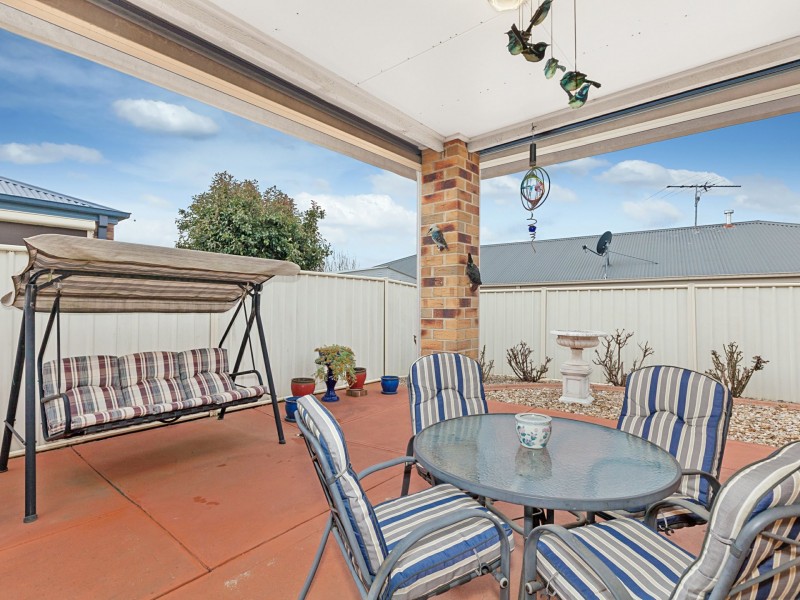24 Simone Street, Kilmore VIC 3764