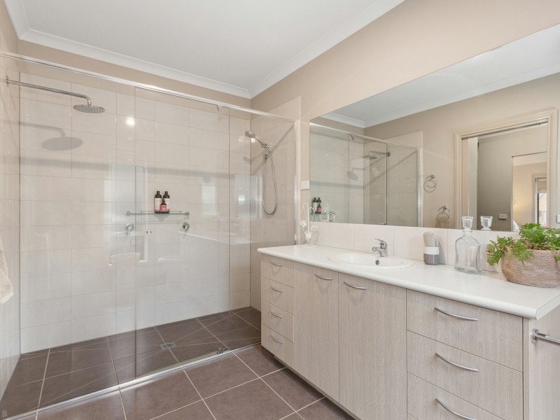 57 Donaldson Drive, Broadford VIC 3658