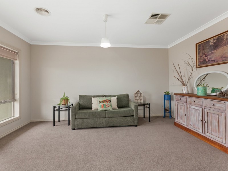 57 Donaldson Drive, Broadford VIC 3658