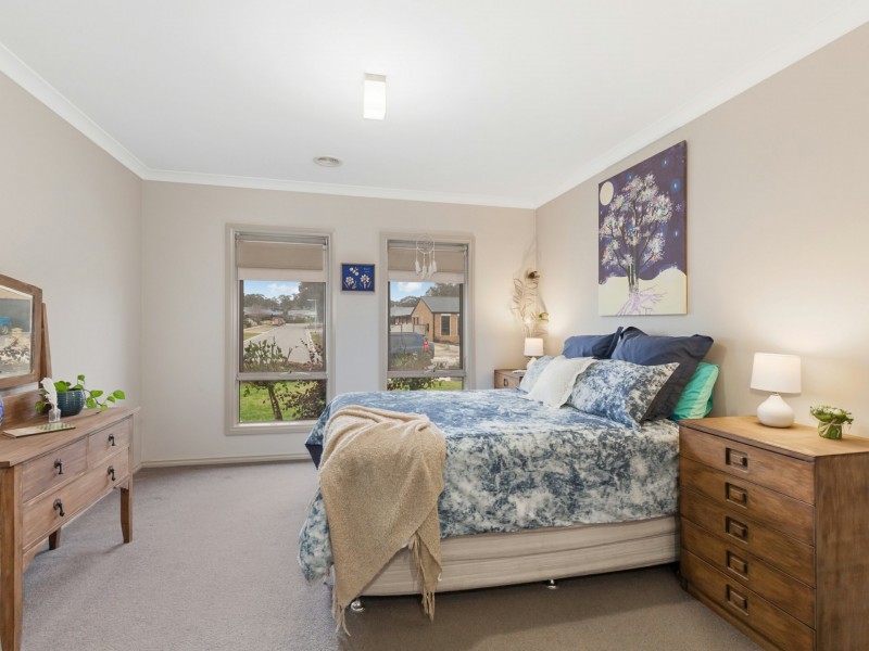 57 Donaldson Drive, Broadford VIC 3658