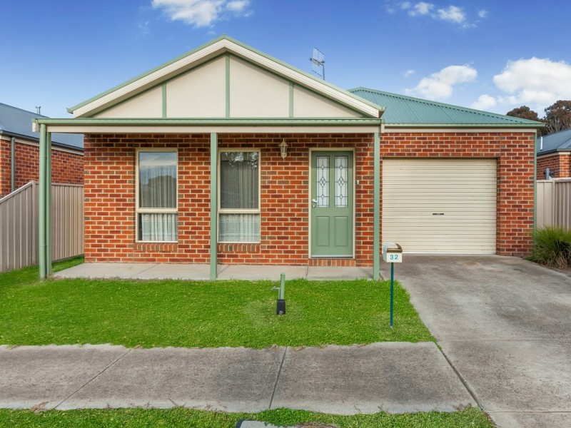 32 Piper Street, Broadford VIC 3658