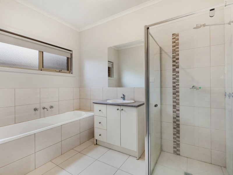 32 Piper Street, Broadford VIC 3658