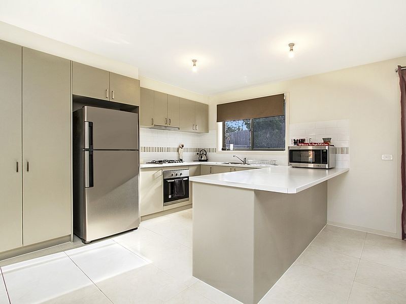 12 Chloe Drive, Broadford VIC 3658