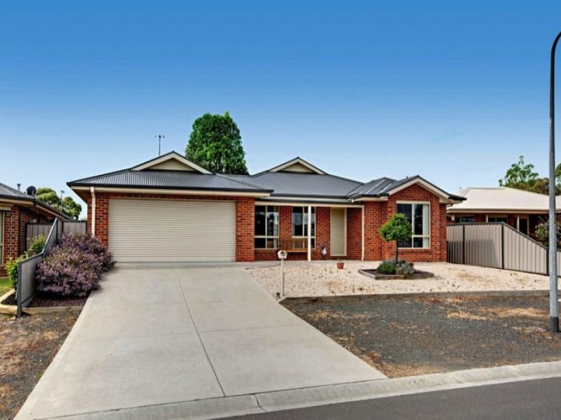 18 Stafford Street, Broadford VIC 3658