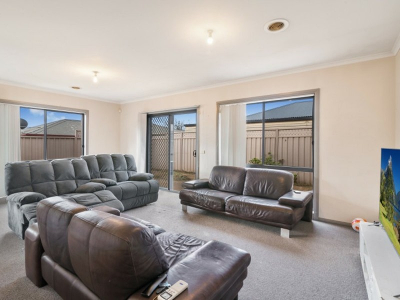 2/46 Kulin Drive, Kilmore VIC 3764