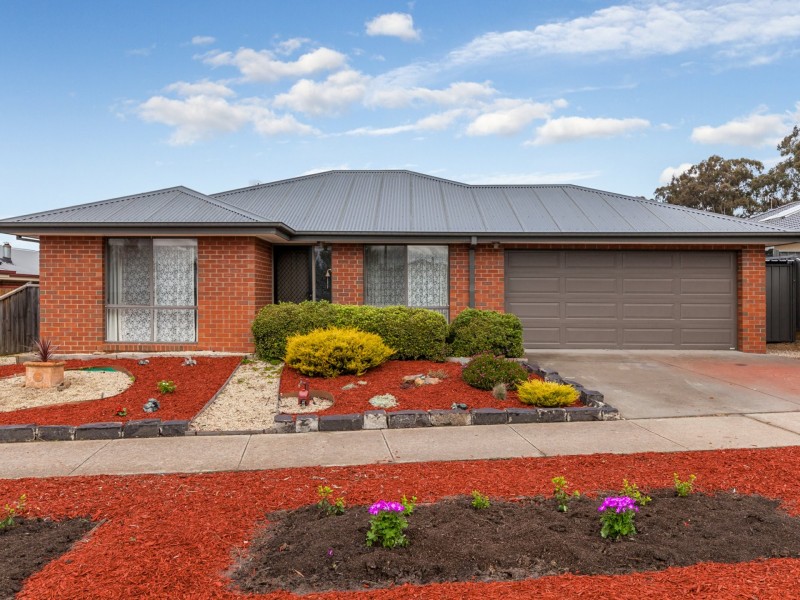 6 Grange Drive, Broadford VIC 3658