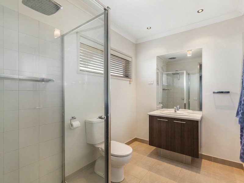 12 Grange Drive, Broadford VIC 3658