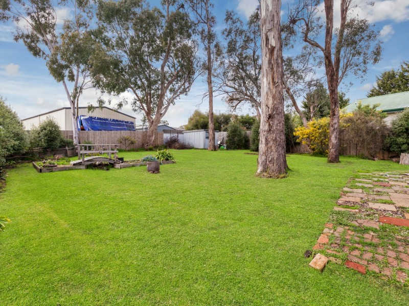 3 Donaldson Drive, Broadford VIC 3658