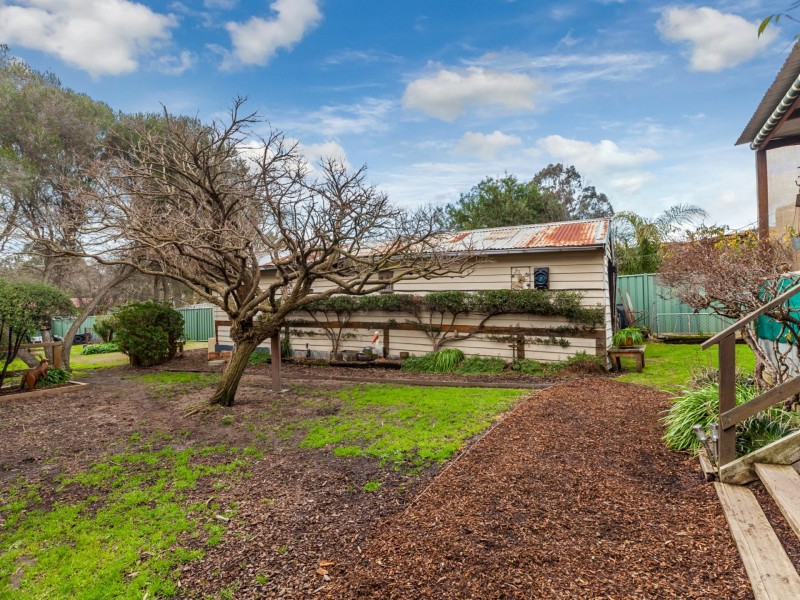 21 McKenzie Street, Broadford VIC 3658