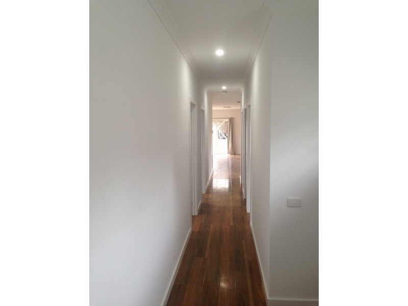 Unit 1/212B High Street, Broadford VIC 3658