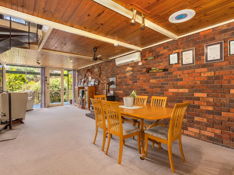 33 Fleming Drive, Broadford VIC 3658