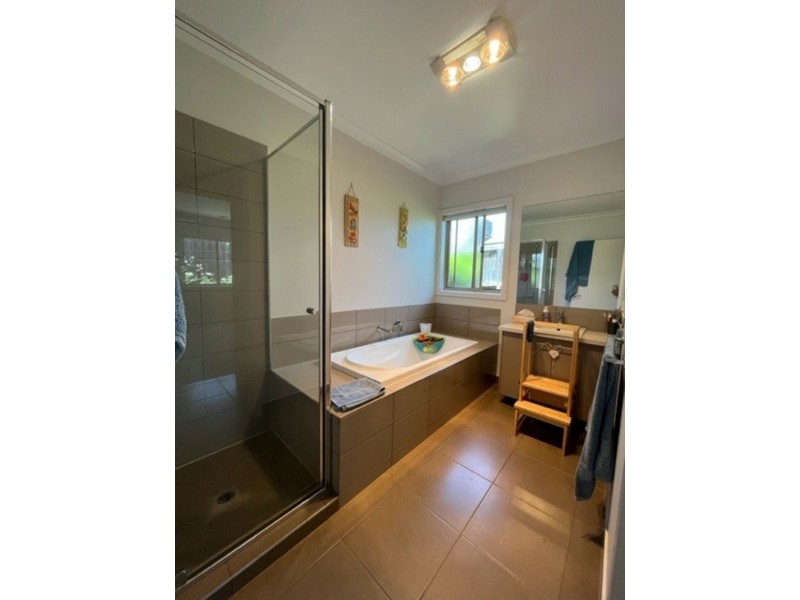 5 Rosie Drive, Broadford VIC 3658