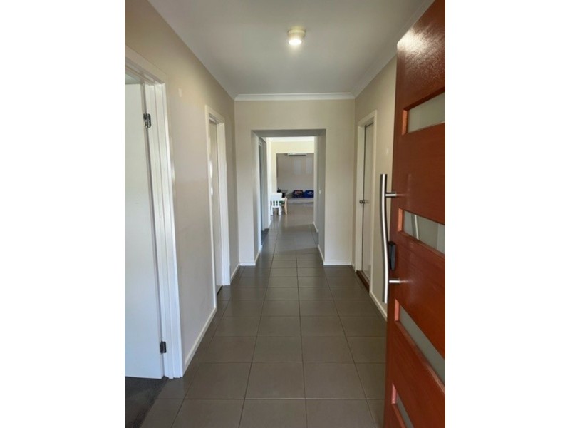 5 Rosie Drive, Broadford VIC 3658