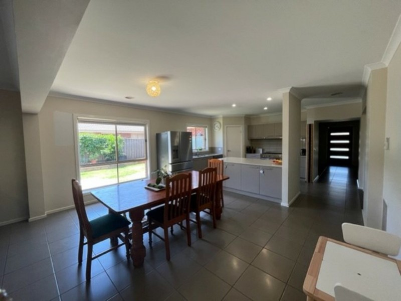 5 Rosie Drive, Broadford VIC 3658