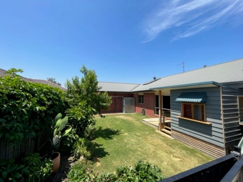 5 Rosie Drive, Broadford VIC 3658