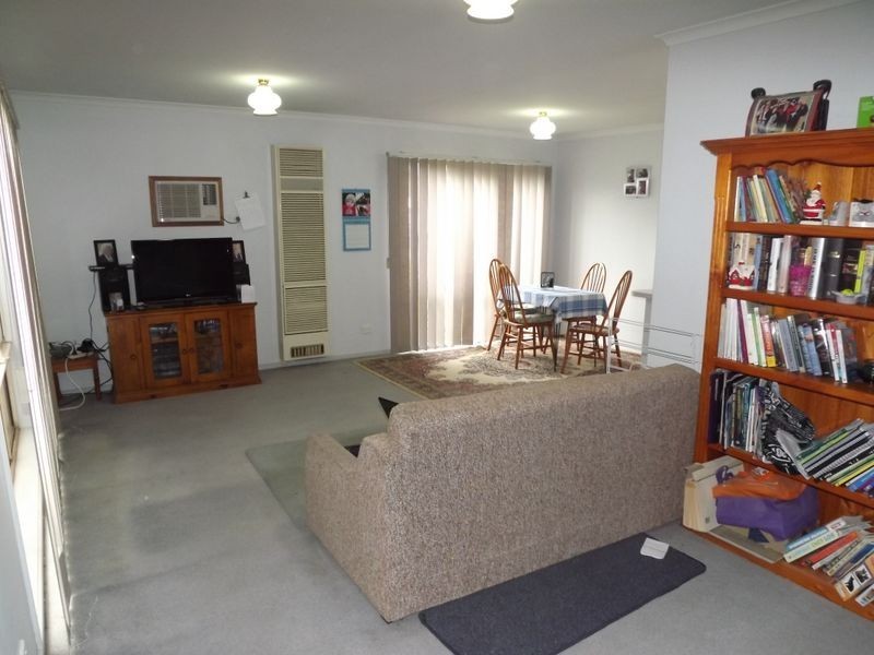 3/198 High Street, Broadford VIC 3658