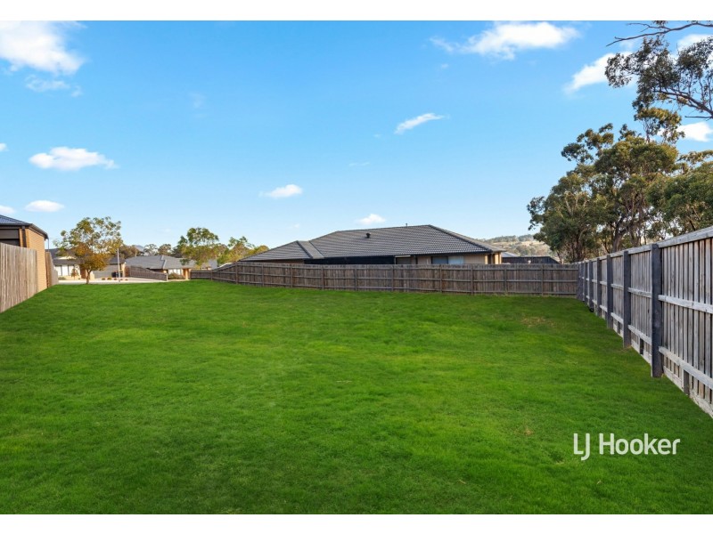 33 Violet Lane, Broadford VIC 3658