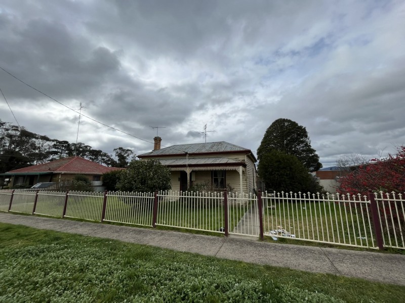 27 Hamilton Street, Broadford VIC 3658