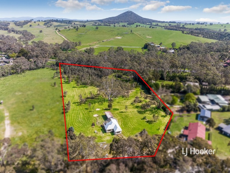 929 Dry Creek Road, Broadford VIC 3658